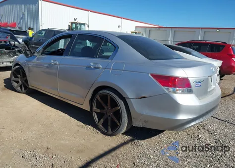 2010 Honda Accord 2.4 Lx z USA, uszkodzony, nr VIN 1HGCP2F32AA062678